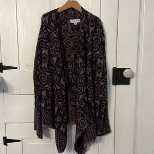 Beautiful size Medium Knox Rose sweater